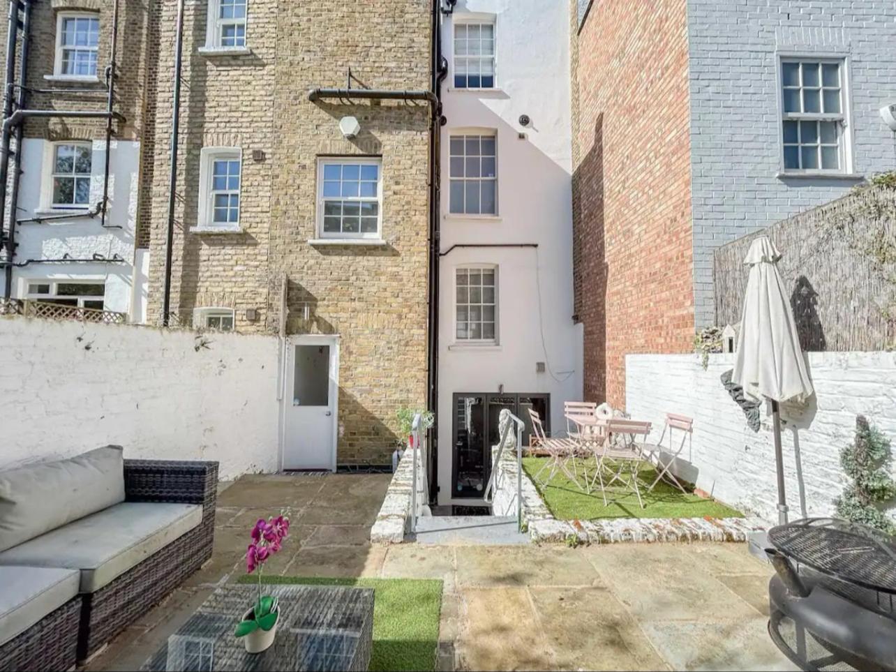 Entire 3 Bed Town House, Chelsea, Londra