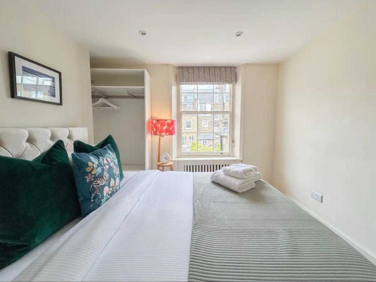 Entire 3 Bed Town House, Chelsea, * Londra